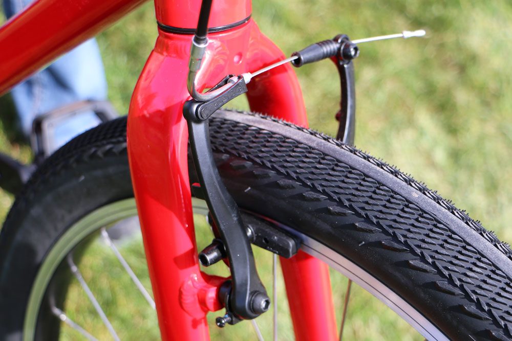 image showing the v-brakes available on the Specialized Jett