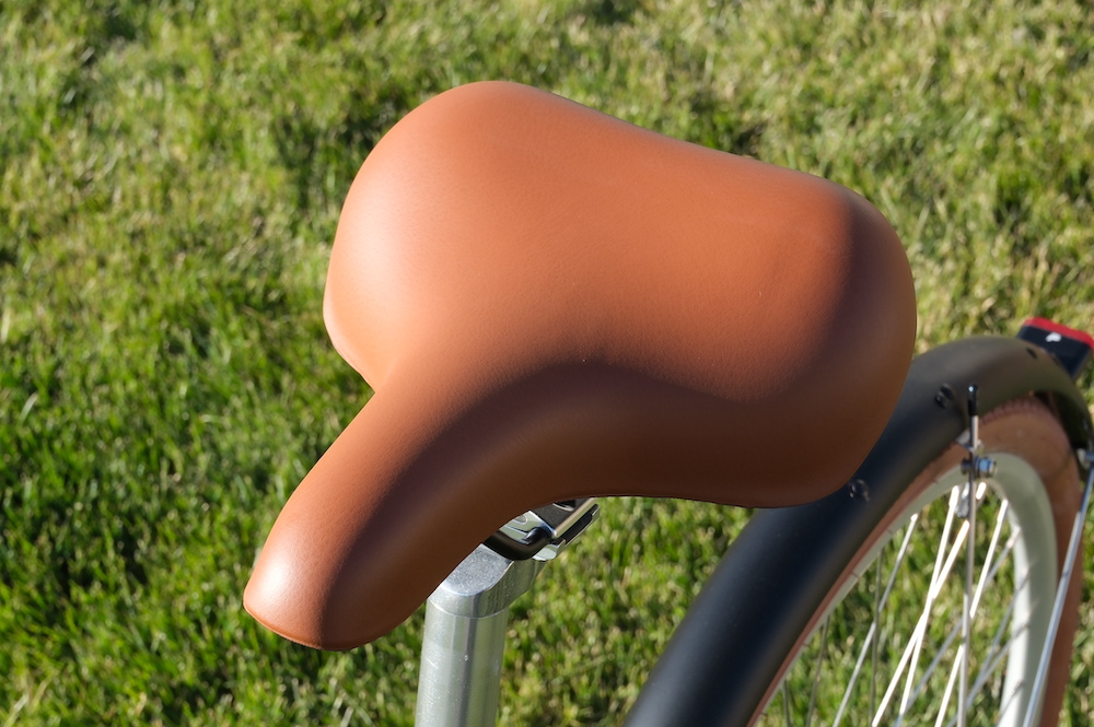 soft, plush saddle on the eclassic plus