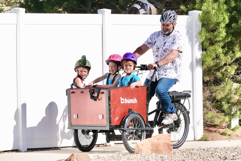 Hauling kids in the Bunch Bike