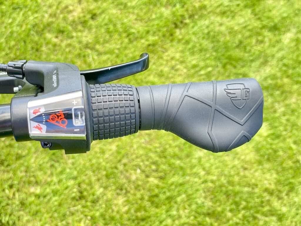 Guardian Adult Bike ergonomic grips
