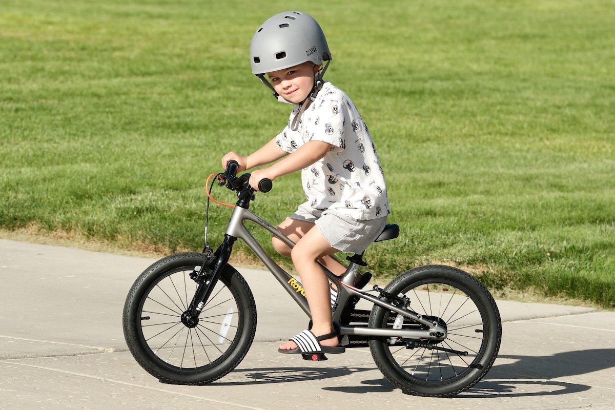 royalbaby shark EZ convertible 16” bike with 4 year old rider